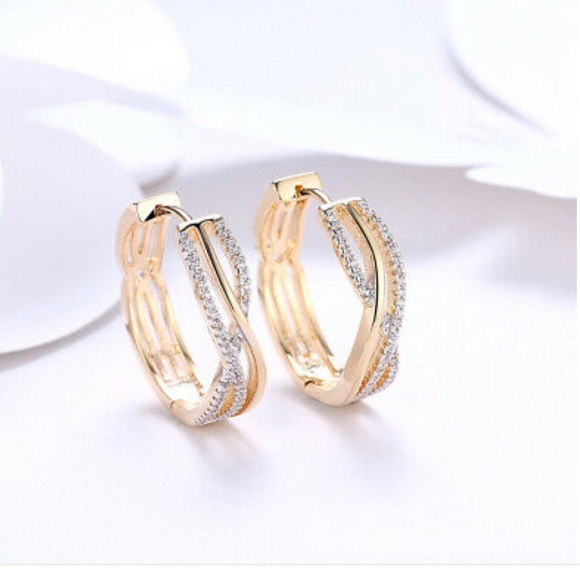 NWT 18k GOLD SILVER HOOP EARRINGS 100$ retail - Picture 3 of 5